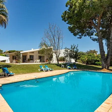 Villa Bolota